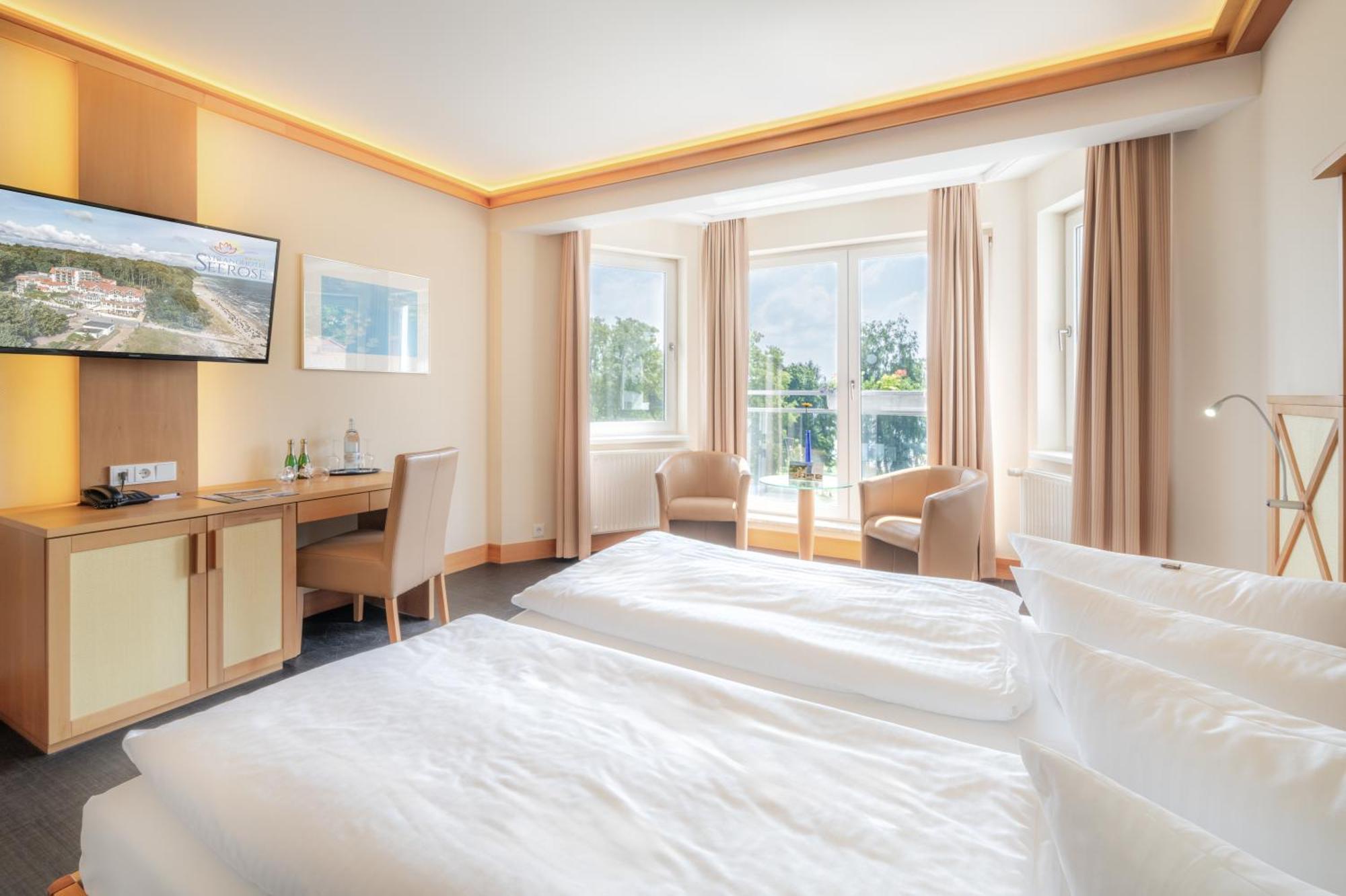 Strandhotel Seerose Kolpinsee Bagian luar foto