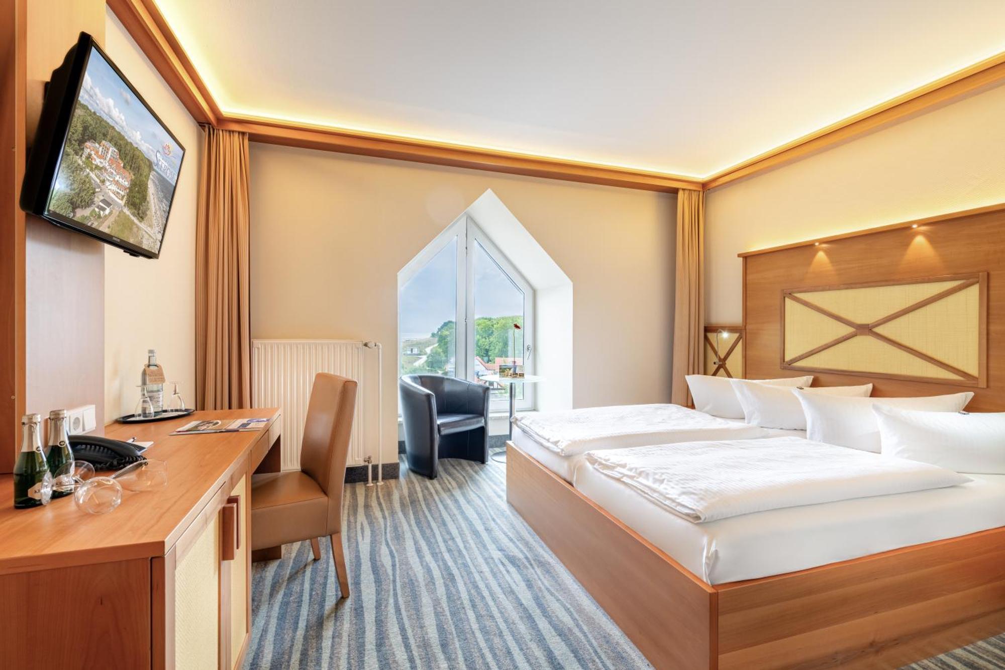 Strandhotel Seerose Kolpinsee Bagian luar foto