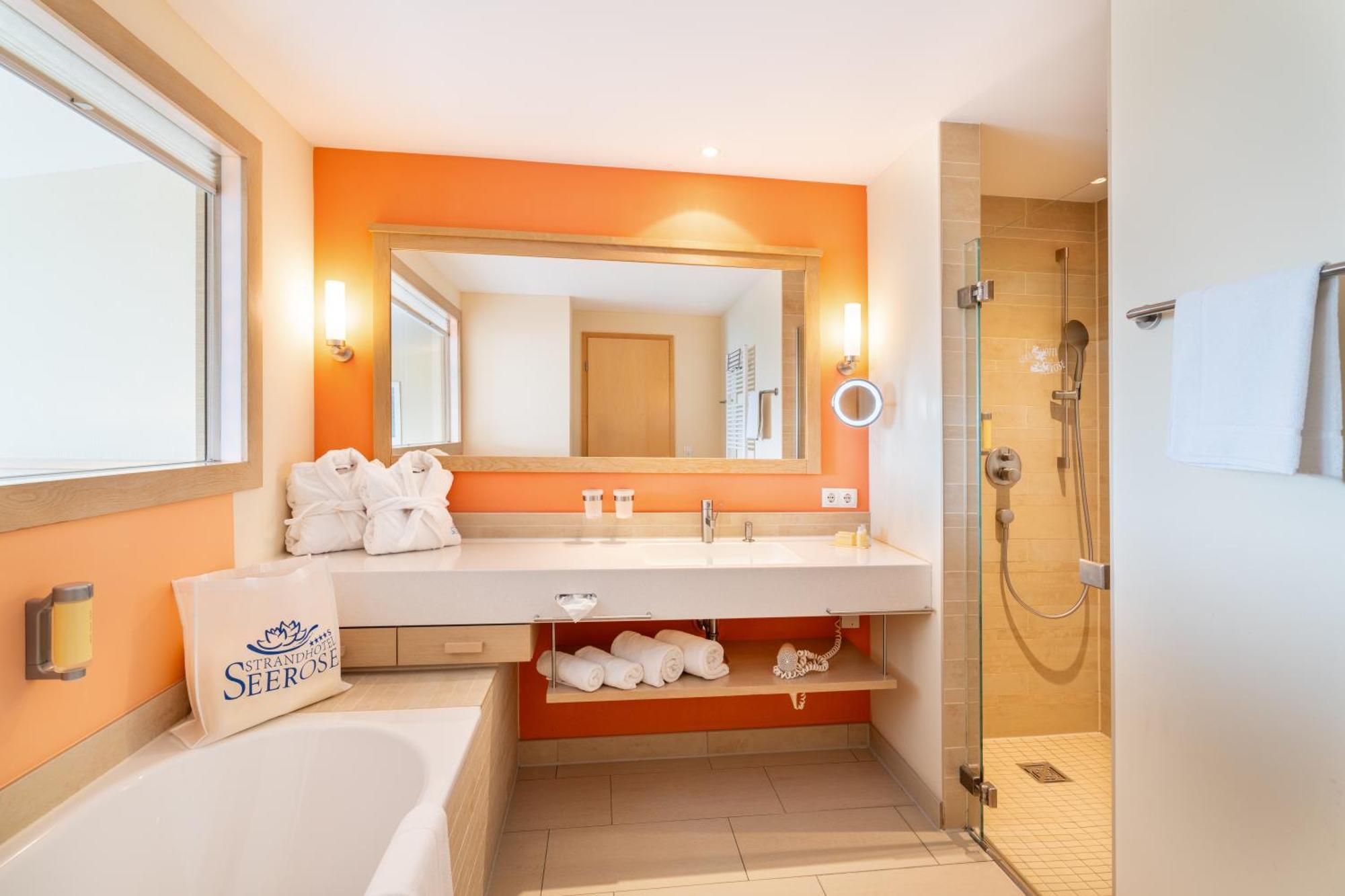 Strandhotel Seerose Kolpinsee Bagian luar foto