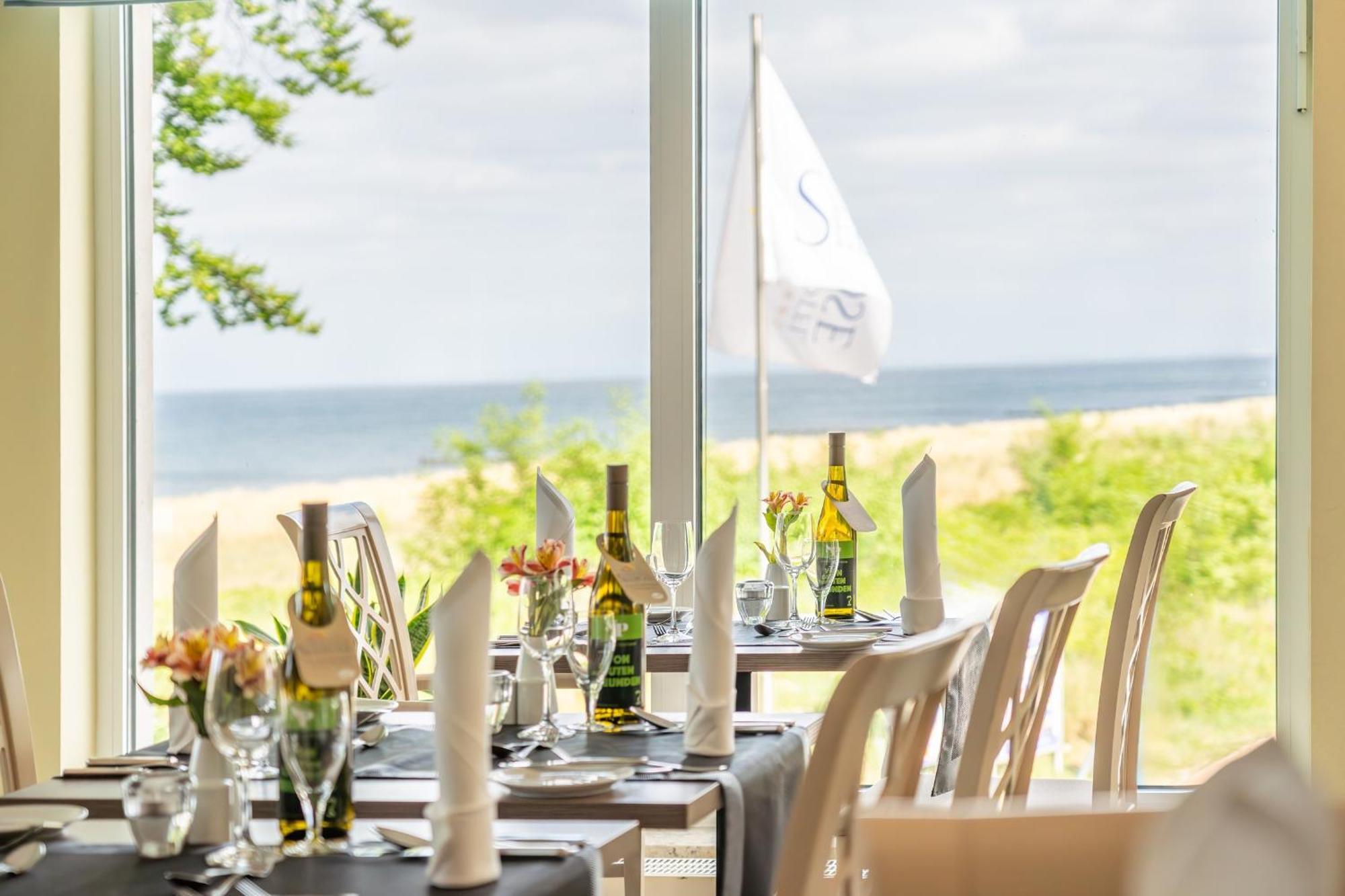 Strandhotel Seerose Kolpinsee Bagian luar foto