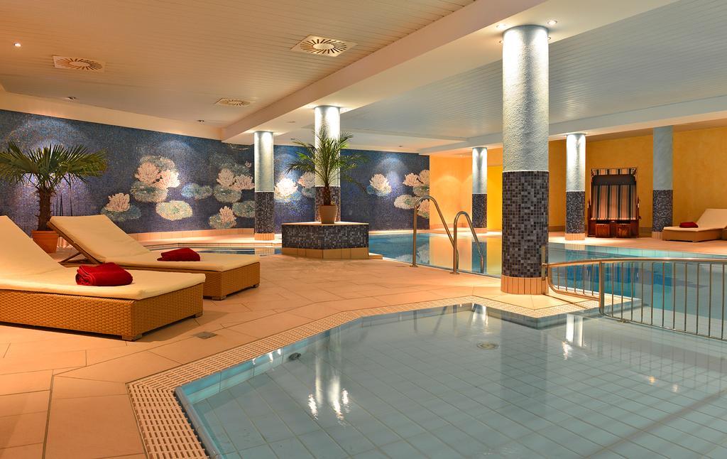 Strandhotel Seerose Kolpinsee Bagian luar foto
